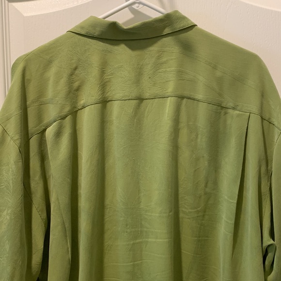 Tommy Bahama Solid Color Muted Green. Dry cleaned and ready to wear - Picture 2 of 3